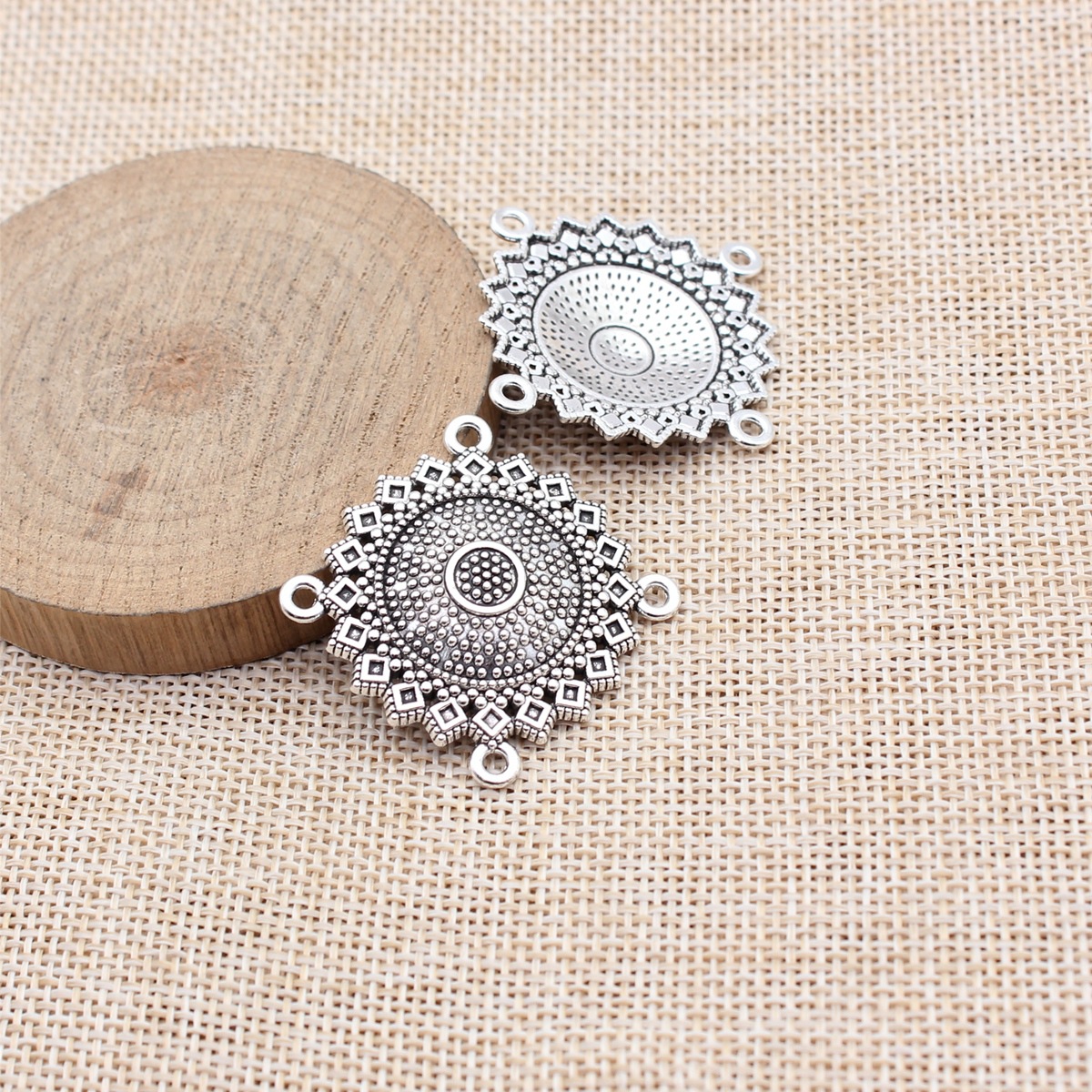 Body Jewelry Materials - 20pcs 32x32mm(1.26x1.26inch) 2 Colors 4-Hole Body