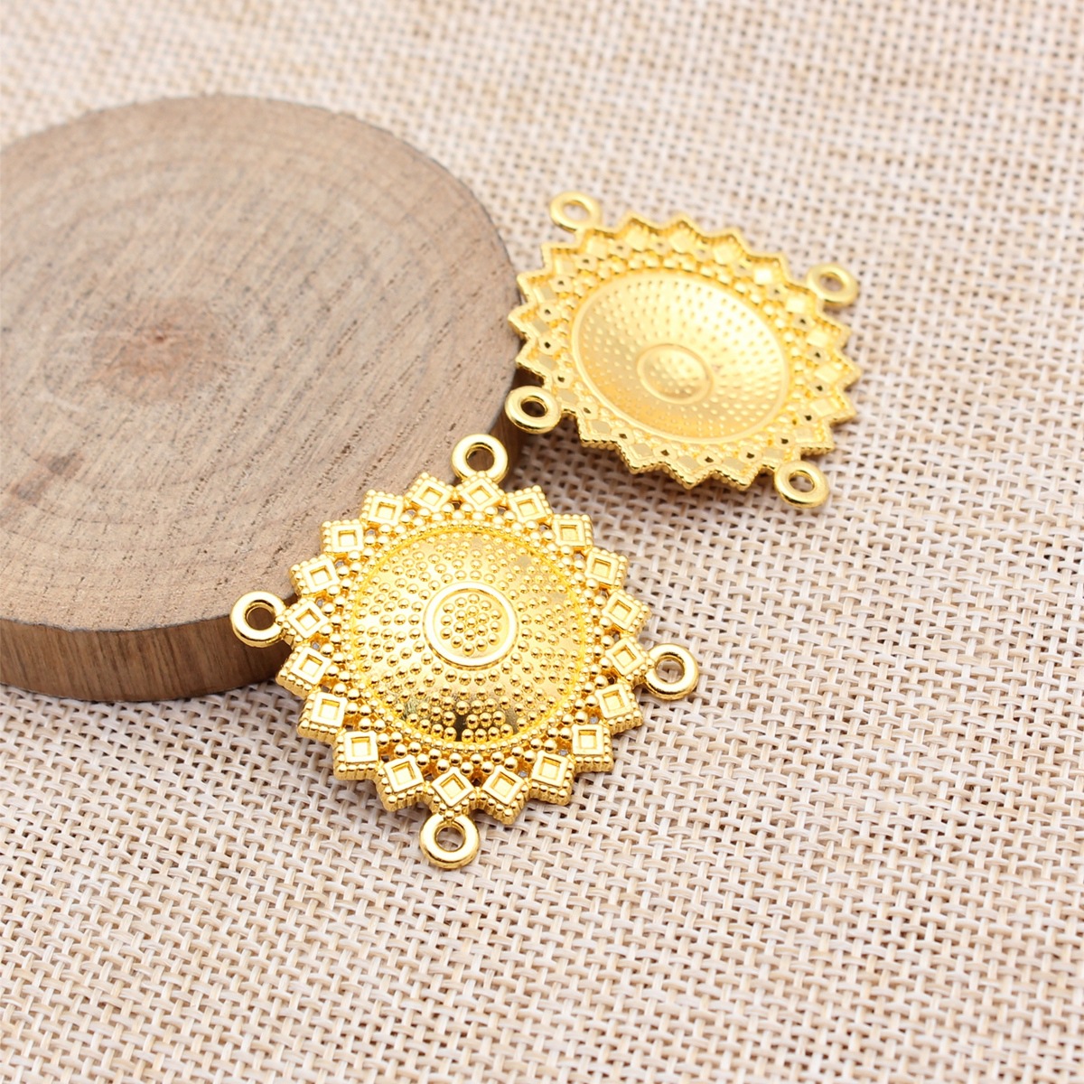 20pcs 32x32mm(1.26x1.26inch) 2 - Body Jewelry Materials recension och pris