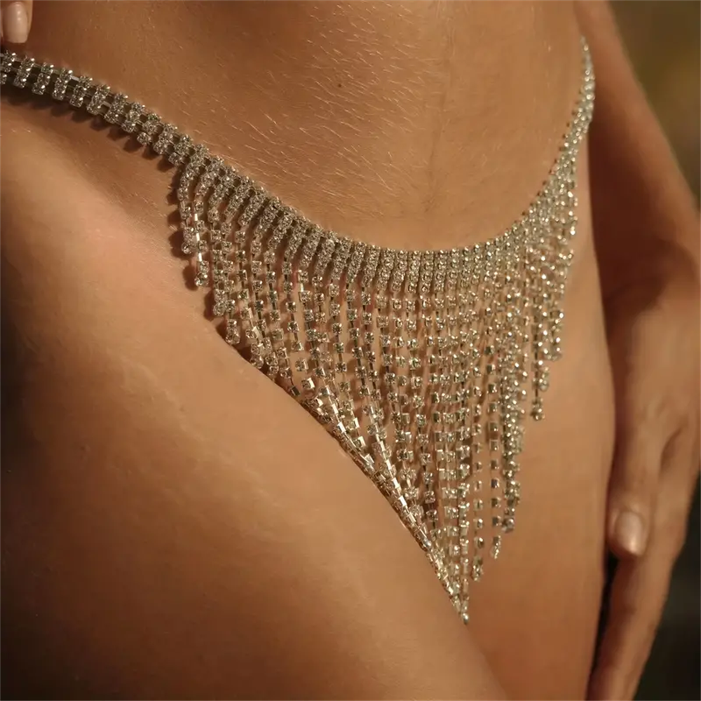 Sexy Crystal Tassel Thong Shor - Body Jewelry Chest recension och pris