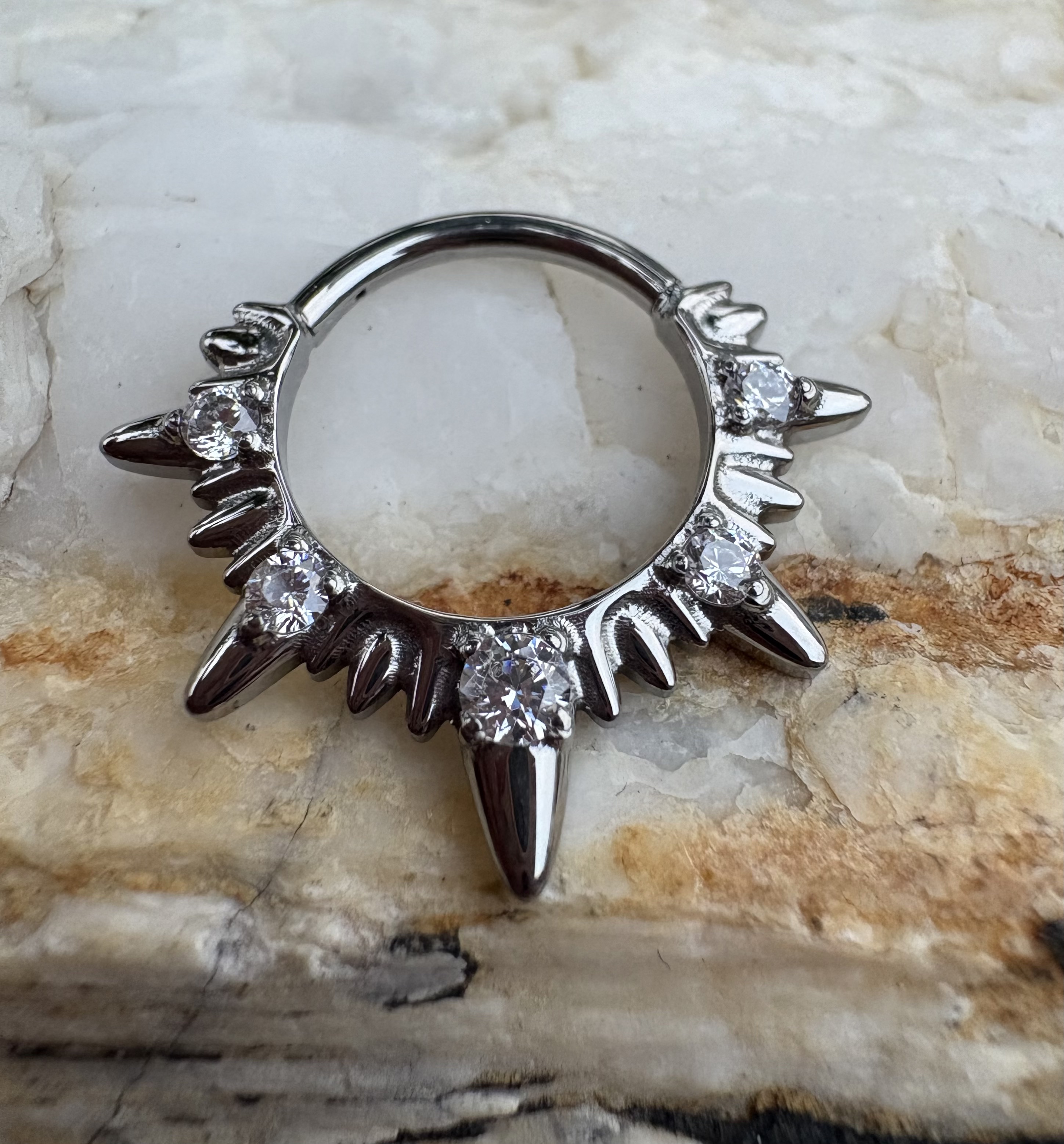 16G Implant Grade Titanium Hin - Body Jewelry Implant Grade Titanium recension och pris